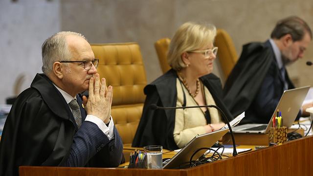 Pesquisa revela que 78% dos brasileiros querem o fim do foro privilegiado